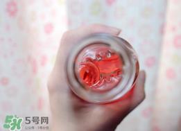 弹珠汽水怎么开？弹珠汽水怎么开不会喷？
