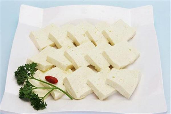 吃豆腐可以喝牛奶吗 豆腐的禁忌