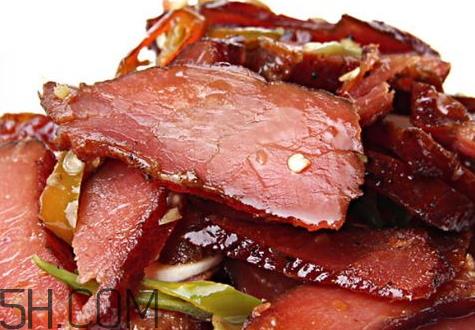 腌肉为什么要放鸡蛋清 腌肉放鸡蛋有什么好处