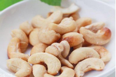 ​盐焗腰果什么人不能吃 腰果的食用禁忌