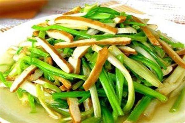 芹菜有几种 芹菜哪种炒菜好吃