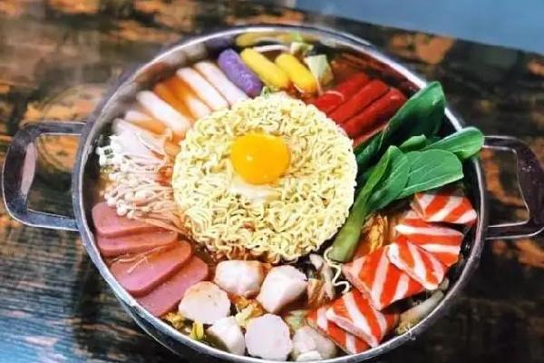 部队火锅的热量 部队火锅放芝士片还是芝士碎