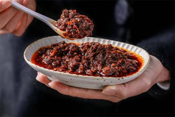牛肉辣椒酱可以天天吃吗 牛肉辣椒酱吃了会上火吗