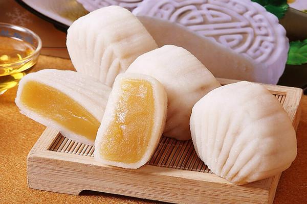 冰皮月饼需要烤吗 冰皮月饼烤了会怎么样