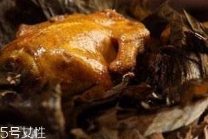 叫花鸡用什么叶子包 荷叶包的清香