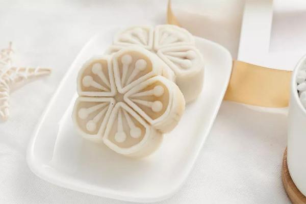 月饼皮要醒发多久才可以 月饼皮需要放冰箱松弛吗