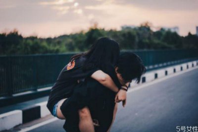 ​离婚女人带孩子的感悟 离婚女人带孩子的心酸