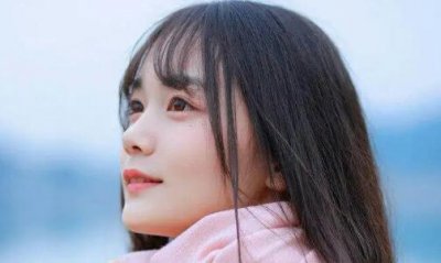 ​女生喜欢你的三个暗示，帮你明白女生的心意
