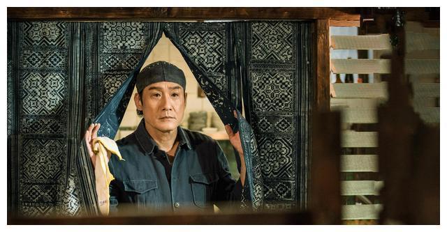 《深夜食堂》不客观点评，理性分析梁家辉这部自演自导的作品