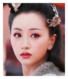 《沙海》37岁的杨蓉和吴磊搭戏不尴尬？今天我才知道她有多矮