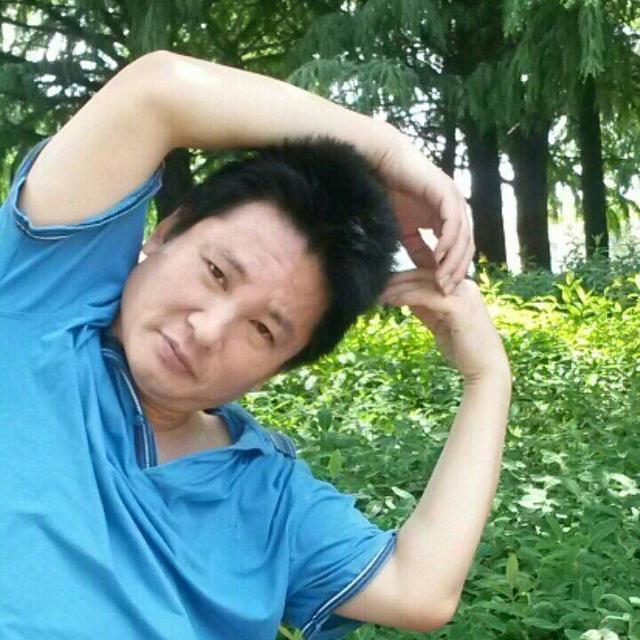 作家刘信达再怼周星驰：凭什么叫星爷？必须取消“星爷”称呼！