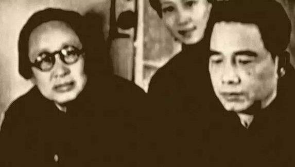她被称作民国丑女，却嫁给民国四大美男之一，丈夫还对她言听计从