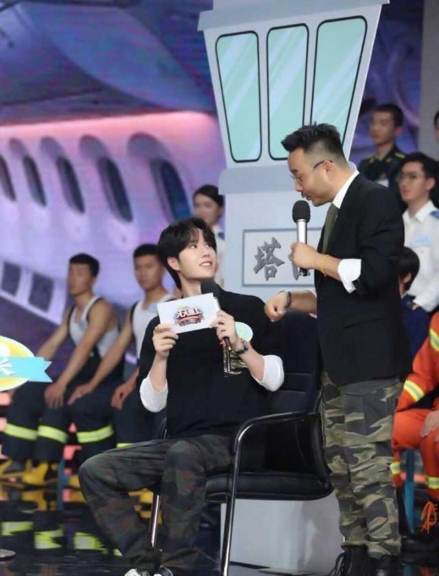 汪涵怒斥王一博粉丝？真相到底如何，以下四个疑点不容忽视