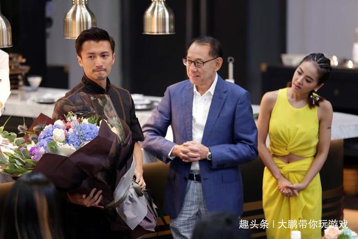 娱乐圈大佬，曾入狱9个月，与女星偷情被捉奸，后被拍成电影