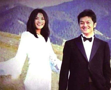 王菲罕见婚纱照曝光，这是有多美，使得谢霆锋为她不能自已！