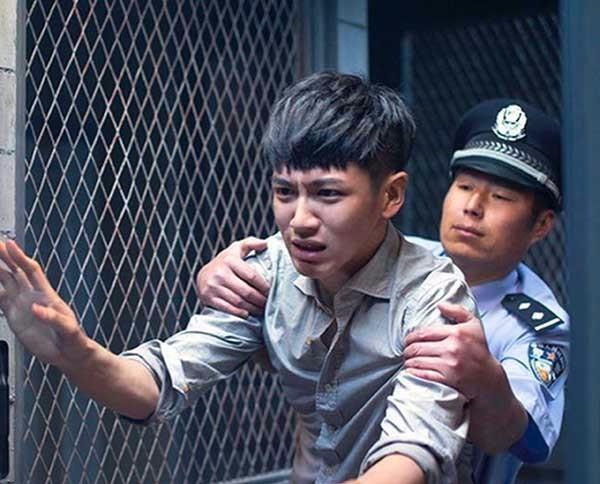 柯震东深夜发文:我死了有人在乎吗