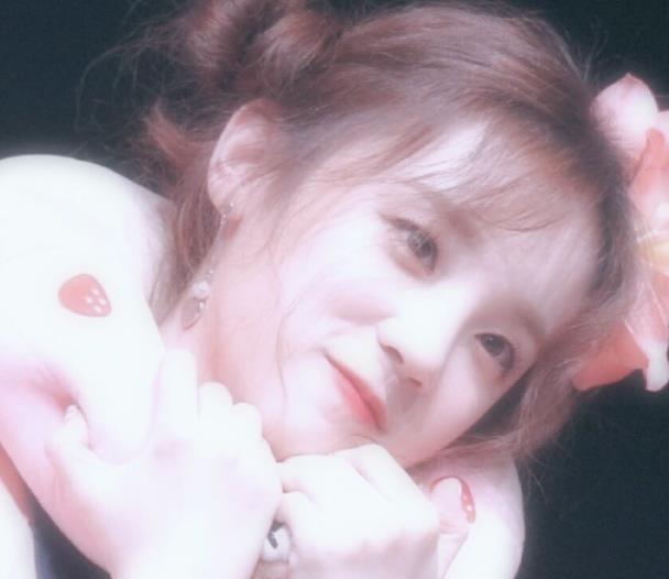 宋雨琦虽然腿粗，可是她却拥有众多人都羡慕的腰，“炫富少女”
