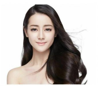 ​迪丽热巴父母照片被曝光！ 我敢说，她绝对没有整容