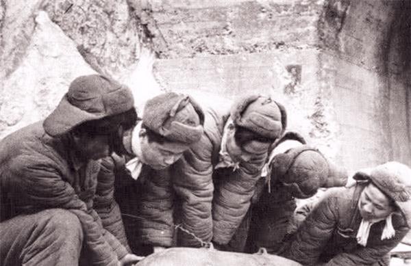 48年前，一位少年被活埋在大桥中，如今火车经过都要为他鸣笛30秒