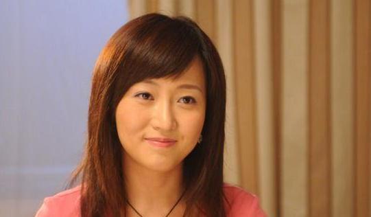 潘长江女儿照片曝光，婚后变化太离谱，如今36岁连水果都不敢吃
