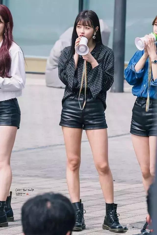 韩国女星比例超绝，脸小腿长视觉增高10cm