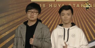 ​虎牙星盛典女主播红毯盘点：小熊好身材展露无疑！