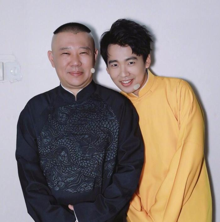 郭德纲亲自带儿子上《快本》，网友：这次不火也不行了!