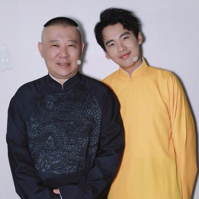 郭德纲亲自带儿子上《快本》，网友：这次不火也不行了!