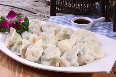 ​饺子冻成一坨怎么办 饺子冻上怎么取出