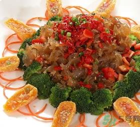 海蜇可以带上飞机吗？活海蜇可以托运吗？