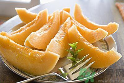 哈密瓜可以和银耳一起煮吗？哈密瓜可以和银耳一起吃吗？
