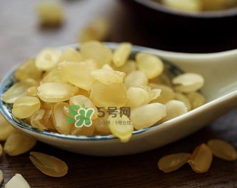 皂角米是什么味道？皂角米是什么颜色