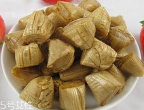 姜糖能和西瓜一起吃吗？姜糖能和蜂蜜一起吃吗？