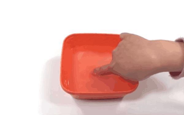 手指扎上刺怎么办？试试这1招，让刺自己跑出来