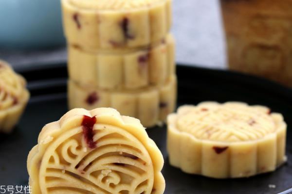 绿豆糕为什么加麦芽糖 为了增加甜味