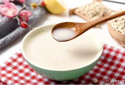 ​小孩喝豆浆会早发育吗 小孩喝豆浆会性早熟吗