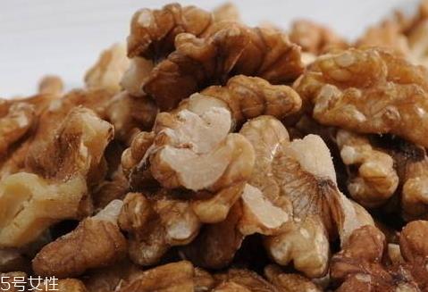 烤箱烤核桃仁时间温度 烤箱烤核桃仁技巧