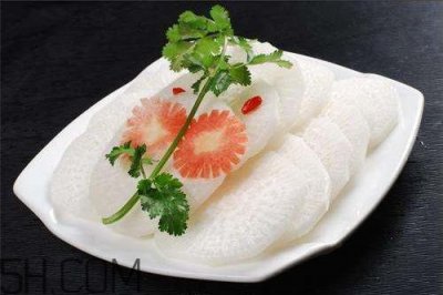 ​萝卜为什么会变蓝 萝卜中间变蓝还能吃吗