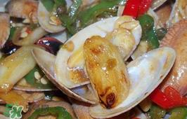 花甲能和白酒一起吃吗？花甲和白酒在一起会食物中毒吗？