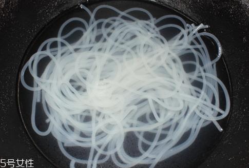 粉条用热水泡还是凉水 粉条泡制小技巧
