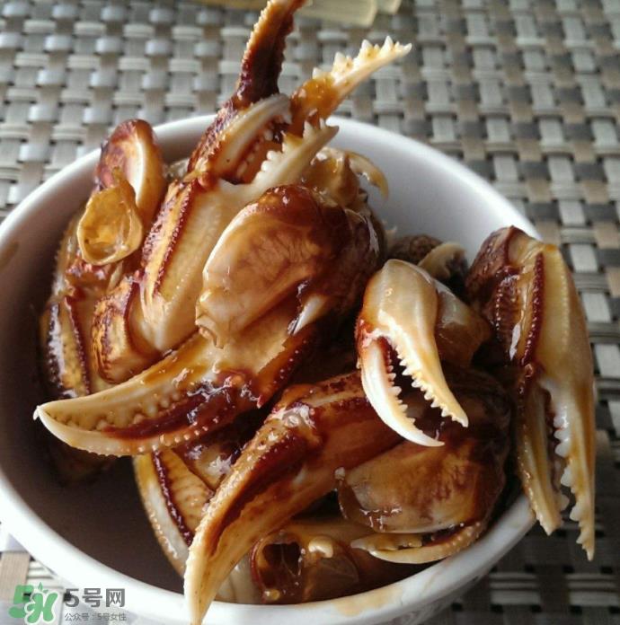 醉蟹是生吃好还是熟吃好？哪种更好吃？