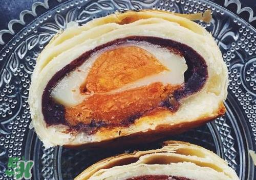 为什么蛋黄酥的皮很硬？蛋黄酥油皮太硬怎么办？