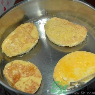 鸡蛋煎馒头片怎么做?鸡蛋煎馒头片的做法