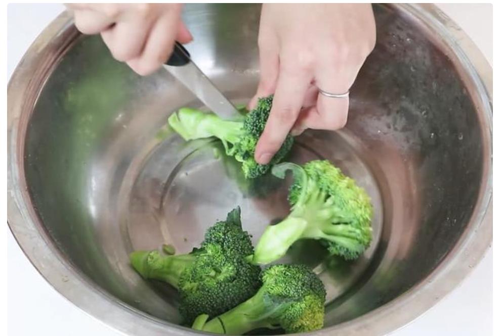 西兰花里的虫子怎么办 一招清洗虫卵全出来