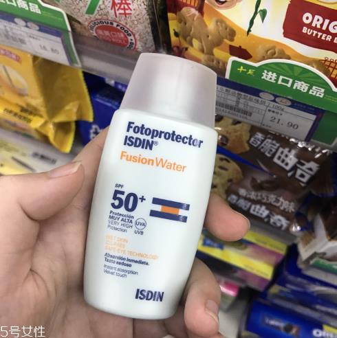 痘肌可以用的几款防晒霜推荐 清爽不闷痘