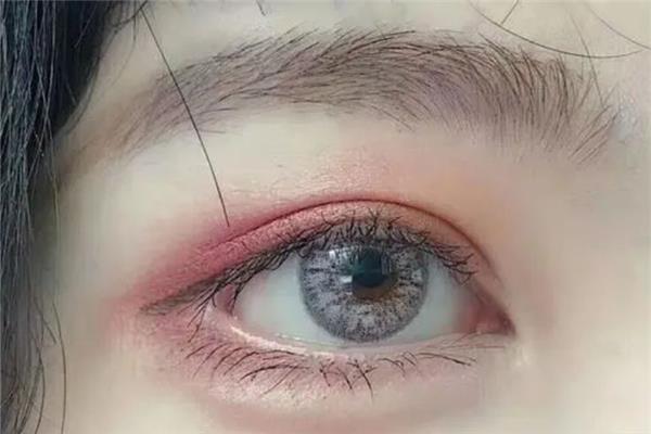 美瞳有散光度数吗 美瞳度数比镜片度数低多少