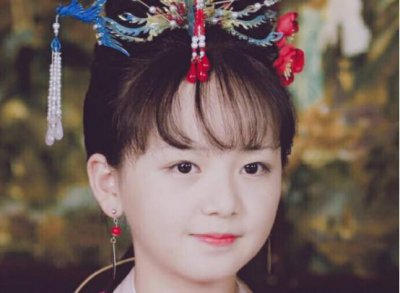 ​有种换脸叫童星长大冰柠檬、小花还好，看到法苏天女：不愧是混血