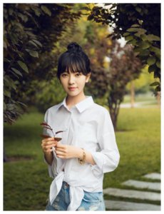 ​有种“整容”叫曲光雅，穿上古装比张雪迎还没，简直判若两人