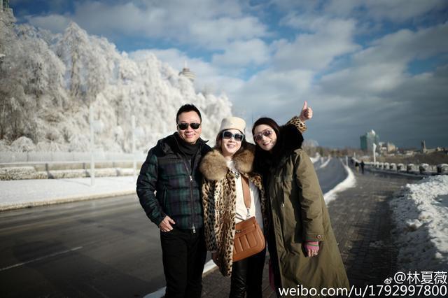 林峰堂妹林夏薇和陈晓是同班同学，一看她老公的颜值就知道是真爱