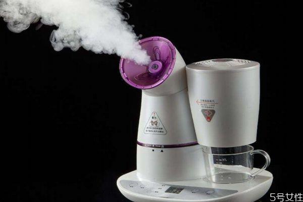 纳米喷雾补水仪可以加爽肤水吗 补水仪和加湿器的区别
